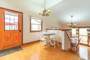 194 W Main St, East Lyme, CT 06357 - Photo 10
