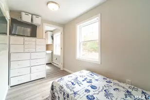 194 W Main St, East Lyme, CT 06357 - Photo 38