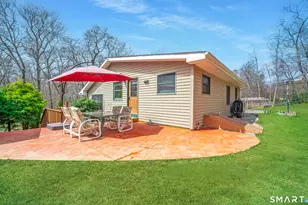 194 W Main St, East Lyme, CT 06357 - Photo 4