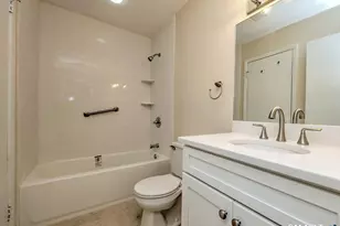 1423 Quinnipiac Ave, New Haven, CT 06513 - Photo 18