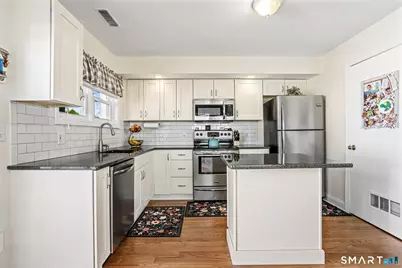 4 Seabreeze Avenue #B, Milford, CT 06460 - Photo 14