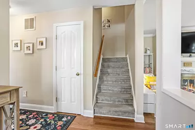 4 Seabreeze Avenue #B, Milford, CT 06460 - Photo 6
