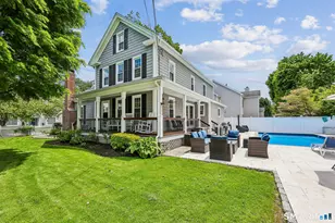 7 Ennis Ln, Fairfield, CT 06824 - Photo 2