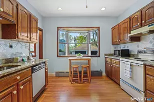 289 Old Mill Rd, Fairfield, CT 06824 - Photo 12