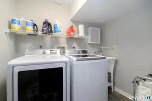 121 Crosby St, Fairfield, CT 06825 - Photo 32
