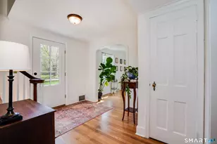 261 Mountain Rd, West Hartford, CT 06107 - Photo 6