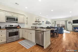 67 Aiken St, Norwalk, CT 06851 - Photo 4