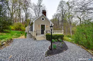 27 Chestnut Hill Rd, Newtown, CT 06482 - Photo 4
