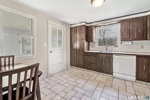 87 Hubbell Ave, Ansonia, CT 06401 - Photo 18