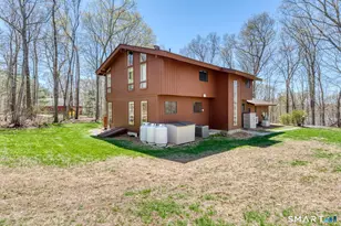 129 Sawmill Brook Ln, Mansfield, CT 06250 - Photo 4