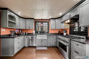 428 Palisado Ave, Windsor, CT 06095 - Photo 2