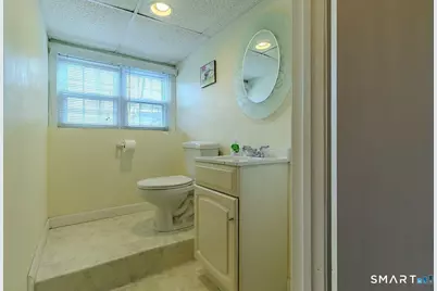 220 Oak Ridge Road, Stratford, CT 06614 - Photo 28