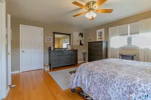 220 Oak Ridge Rd, Stratford, CT 06614 - Photo 16