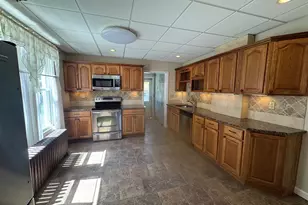 217 Walnut St, Winchester, CT 06098 - Photo 6