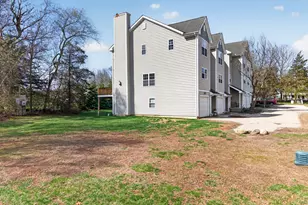 18 Forestview Dr, Norwich, CT 06360 - Photo 6