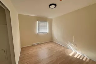 75 Saltonstall Pkwy, East Haven, CT 06512 - Photo 12