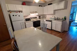 176 Lincoln St, Waterbury, CT 06710 - Photo 2