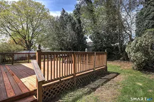 60 Rochford Ave, Hamden, CT 06514 - Photo 38