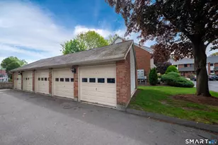 59 Danforth Ln, West Hartford, CT 06110 - Photo 20