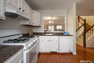59 Danforth Ln, West Hartford, CT 06110 - Photo 12