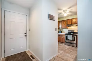 60 Danforth Ln, West Hartford, CT 06110 - Photo 2