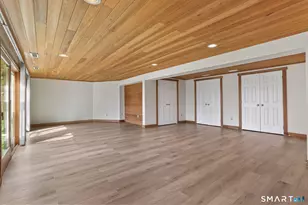 64 Mariner Cir, Trumbull, CT 06611 - Photo 28