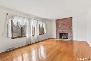 64 Mariner Cir, Trumbull, CT 06611 - Photo 6