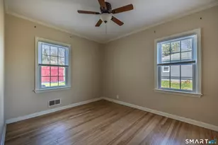 90 Marshall Ln, Derby, CT 06418 - Photo 20