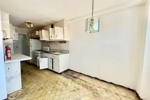 54 W North St, Stamford, CT 06902 - Photo 8