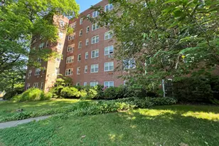 54 W North St, Stamford, CT 06902 - Photo 28