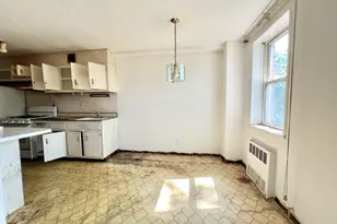 54 W North St, Stamford, CT 06902 - Photo 8
