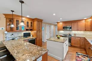 2016 Boulevard, West Hartford, CT 06107 - Photo 10