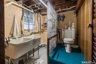 1304 Nichols Ave, Stratford, CT 06614 - Photo 28