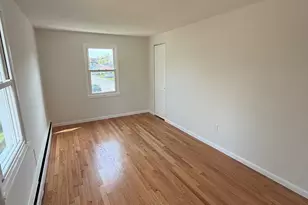 163 Collins St, New Britain, CT 06051 - Photo 8