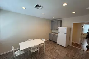 423 Whalley Ave, New Haven, CT 06511 - Photo 2