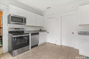 939 Nichols Ave, Stratford, CT 06614 - Photo 8