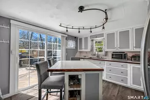 28 Rocky Ledge Dr, Clinton, CT 06413 - Photo 8