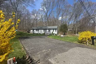 366 Shore Rd, Old Lyme, CT 06371 - Photo 2