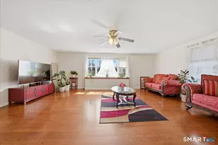 53 Moulthrop St, East Haven, CT 06512 - Photo 12