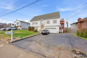 53 Moulthrop St, East Haven, CT 06512 - Photo 2