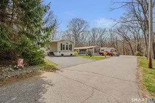 136 Hunters Rd, Norwich, CT 06360 - Photo 4