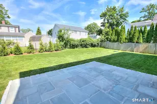 200 Henry St, Fairfield, CT 06824 - Photo 4