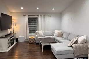 63 Yorktown Ridge, Waterbury, CT 06704 - Photo 4