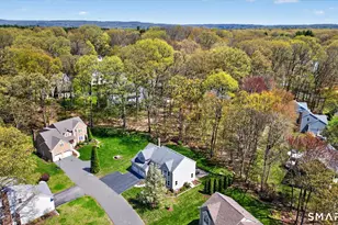 7 Village View Ln, Farmington, CT 06085 - Photo 4