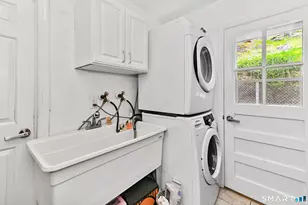163 MacGregor Dr, Stamford, CT 06902 - Photo 14