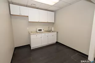 244 Queen St, Southington, CT 06489 - Photo 18
