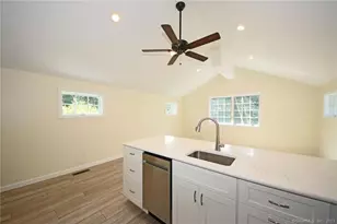 3509 Redding Rd, Fairfield, CT 06824 - Photo 10
