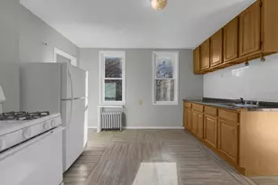143 Putnam St, Hartford, CT 06106 - Photo 4
