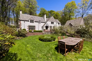11 Stonebridge Ln, West Hartford, CT 06107 - Photo 2