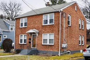 46 Faneuil St, Windsor, CT 06095 - Photo 2